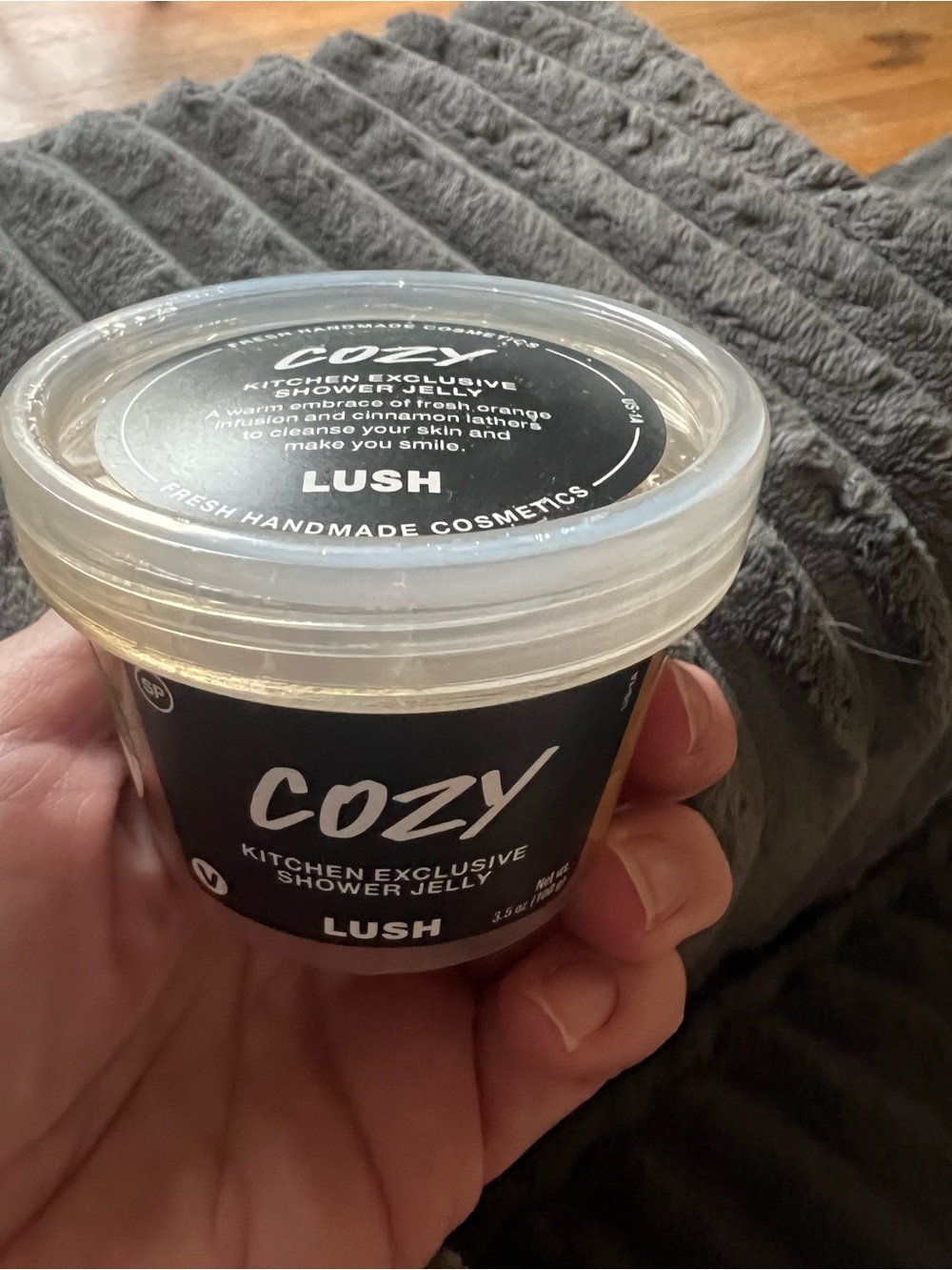 LUSH KITCHEN EXCLUSIVE COZY SHOWER JELLY
